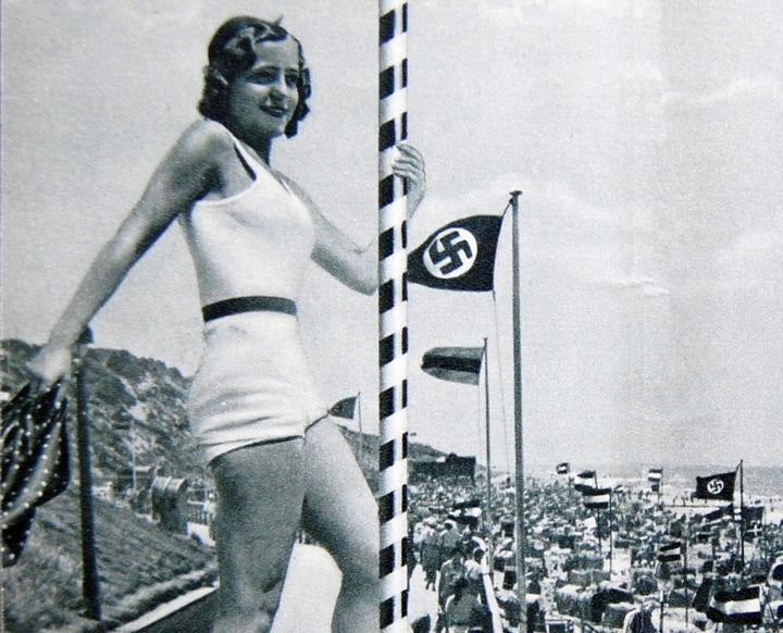 "...denn deutschen Volksgenossen gehört der Strand!" | Deppe, Frank