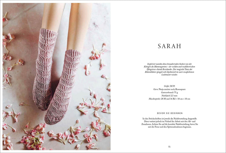 Florale Scandi-Socken stricken | Laitinen, Niina