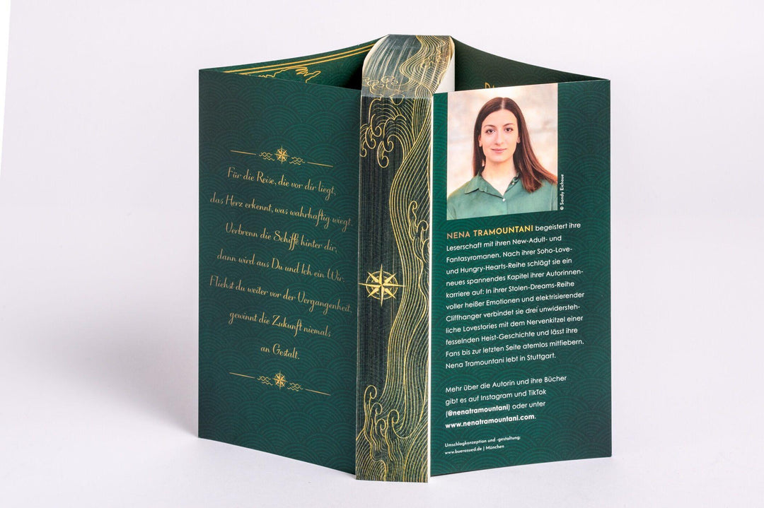 Diamond Empress. A Million Reasons | Tramountani, Nena