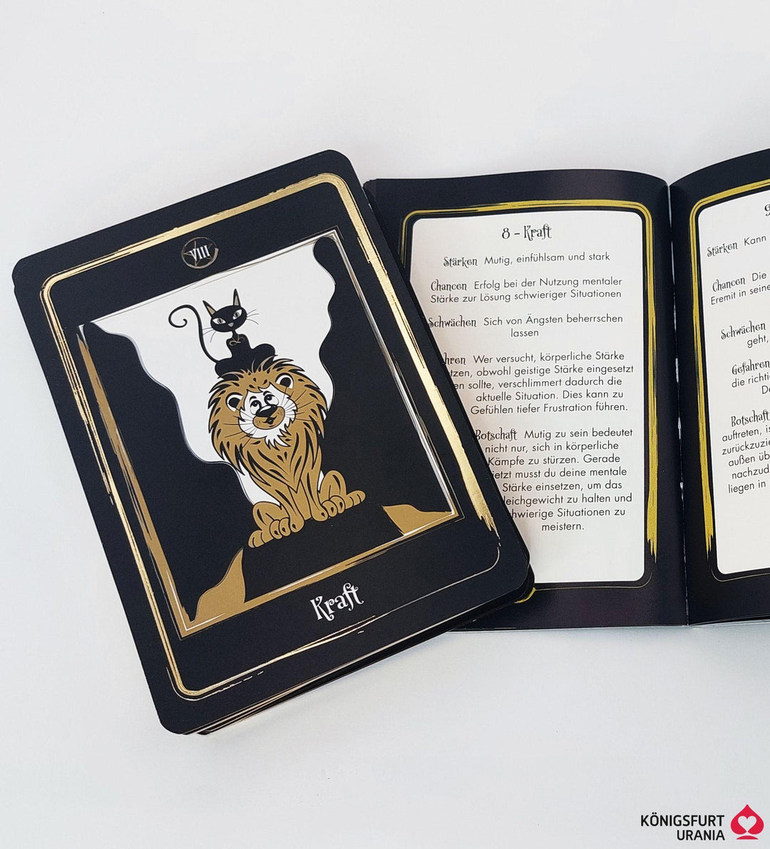 Golden Black Cat Tarot - Hochwertige Stülpdeckelschachtel mit Goldfolie | de...