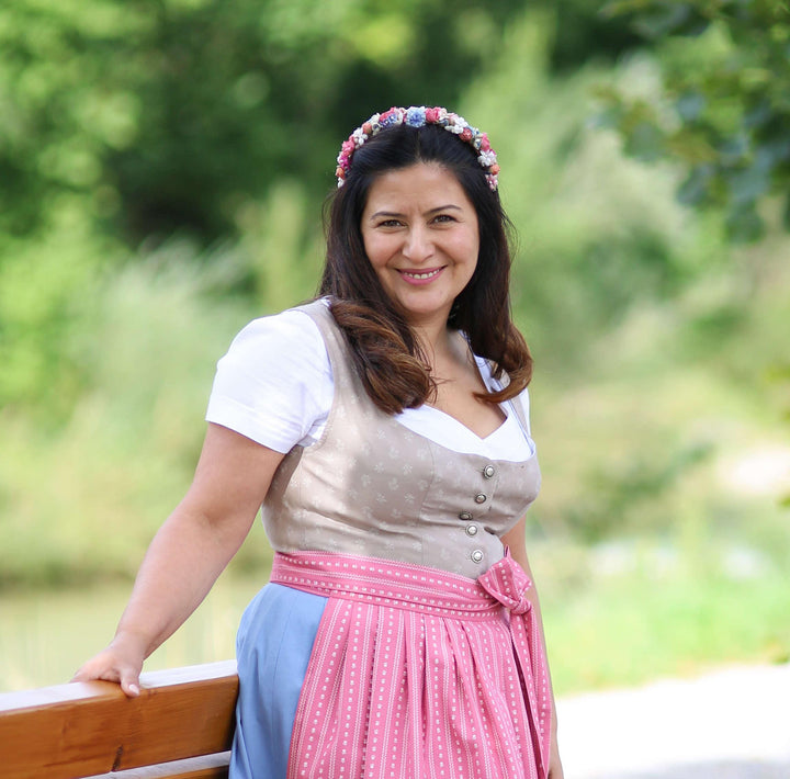 Nähe Dein perfektes Dirndl | Westdickenberg, Ayse