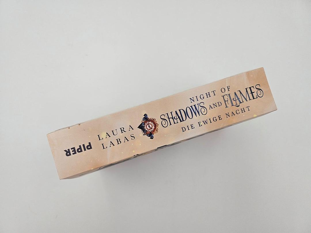Night of Shadows and Flames - Die Ewige Nacht | Labas, Laura