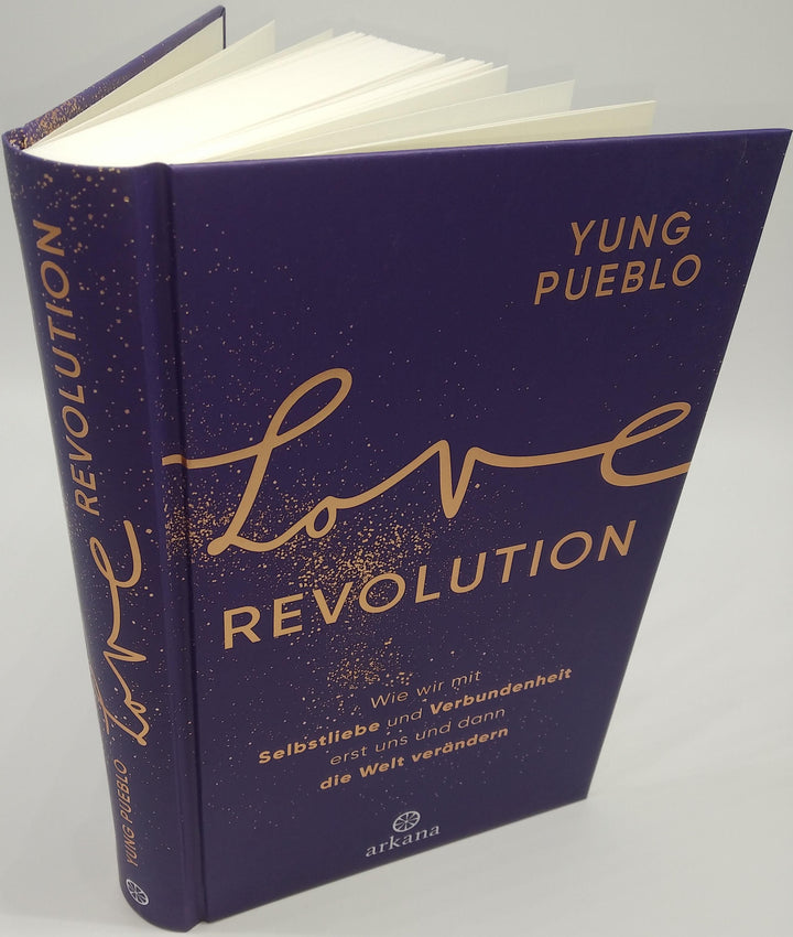 Love Revolution | Pueblo, Yung