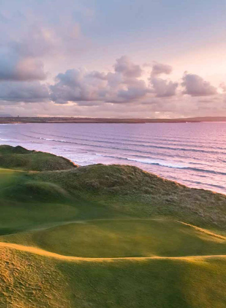 150 Golfplätze, die man gespielt haben muss - Golf Geschenkbuch | Waldek, St...